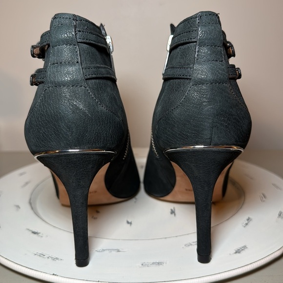 Coach Daphney Leather Heeled Bootie Size 9 - Picture 4 of 13